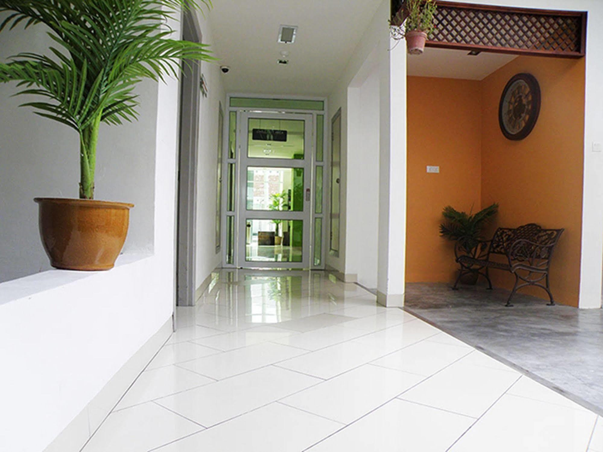 Yan Hotel George Town Exterior photo