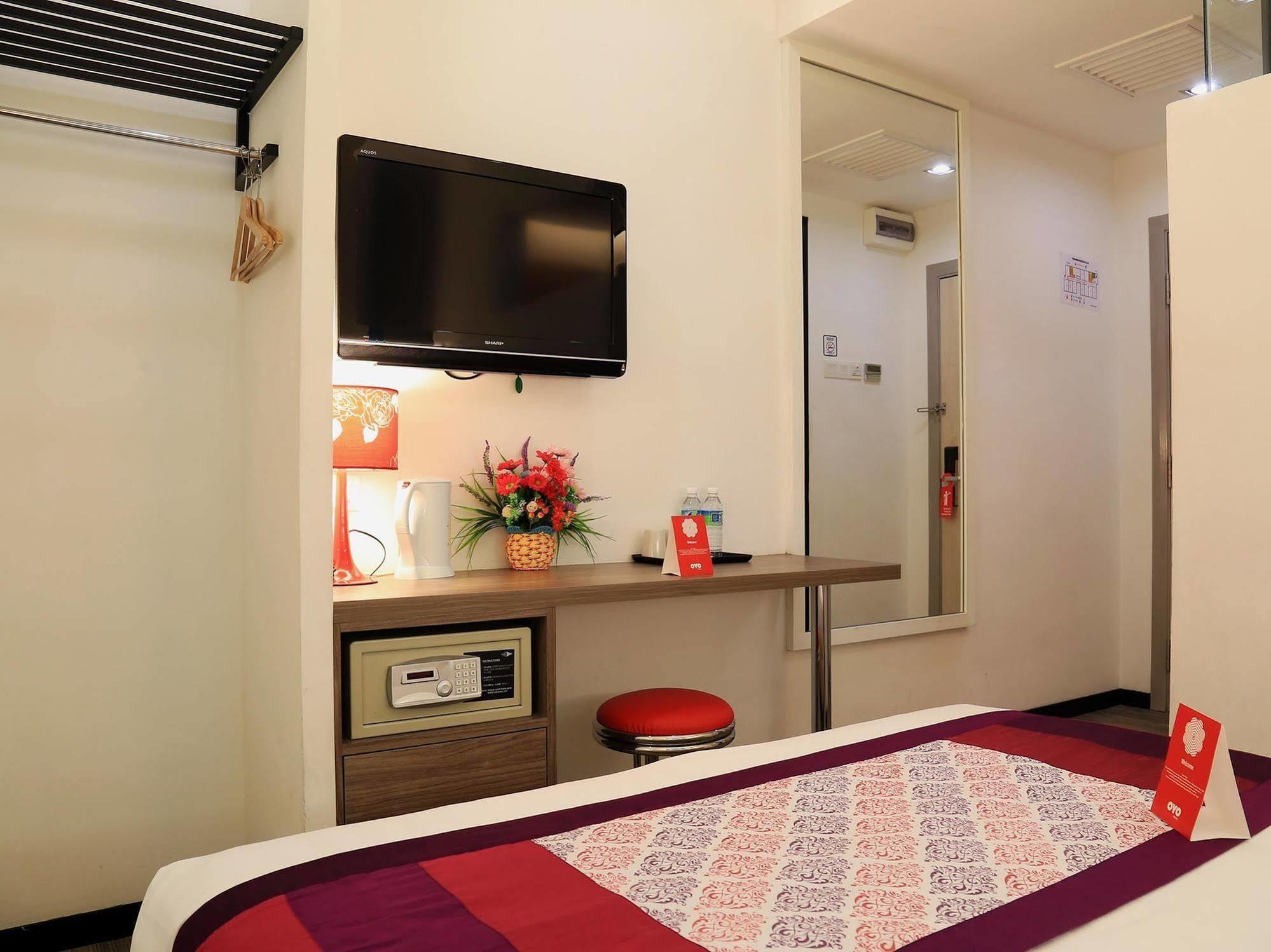 Yan Hotel George Town Exterior photo