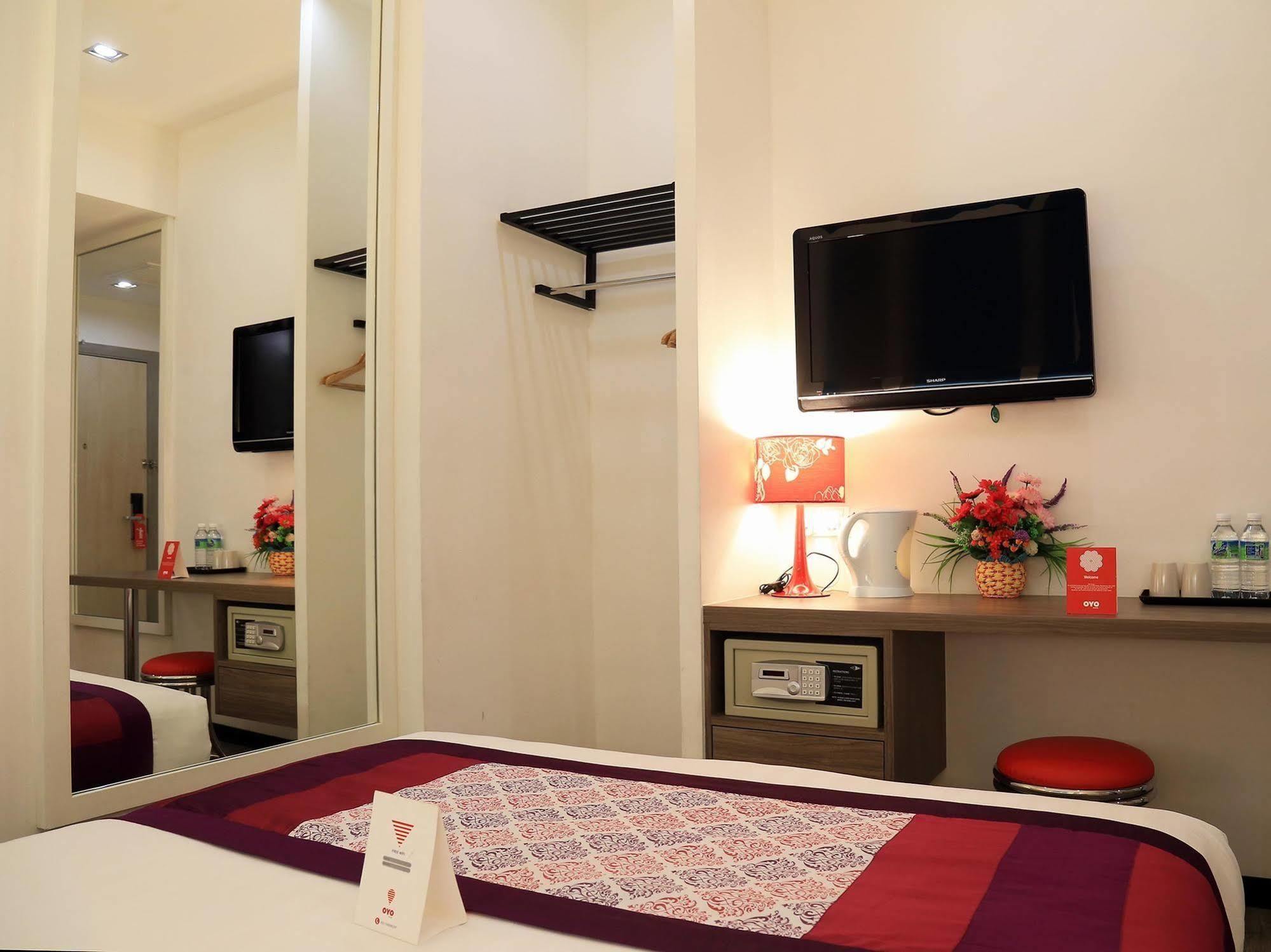 Yan Hotel George Town Exterior photo